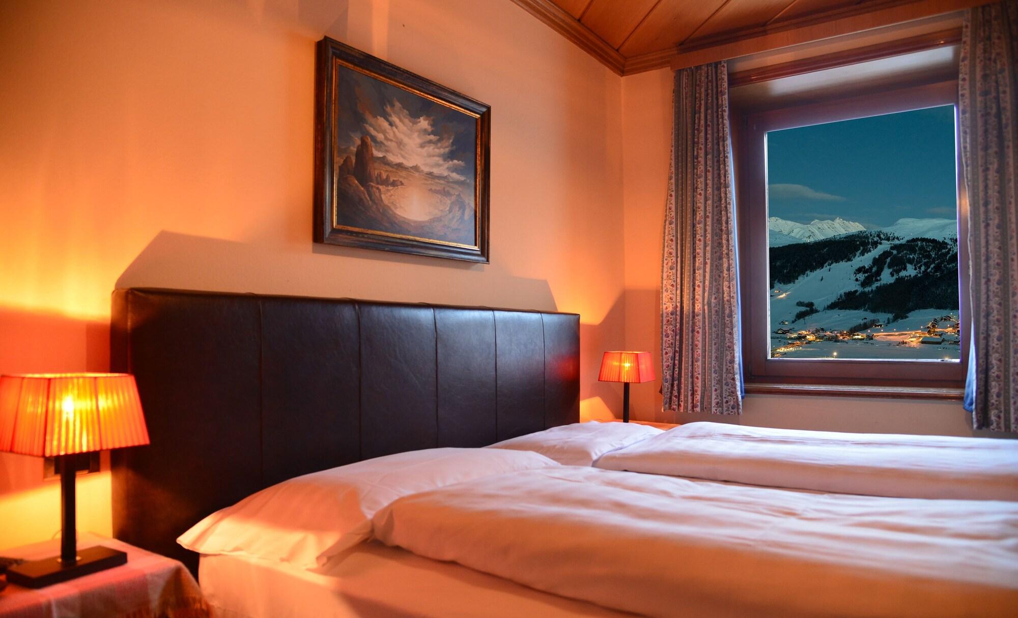 Alpina Hotel 3*