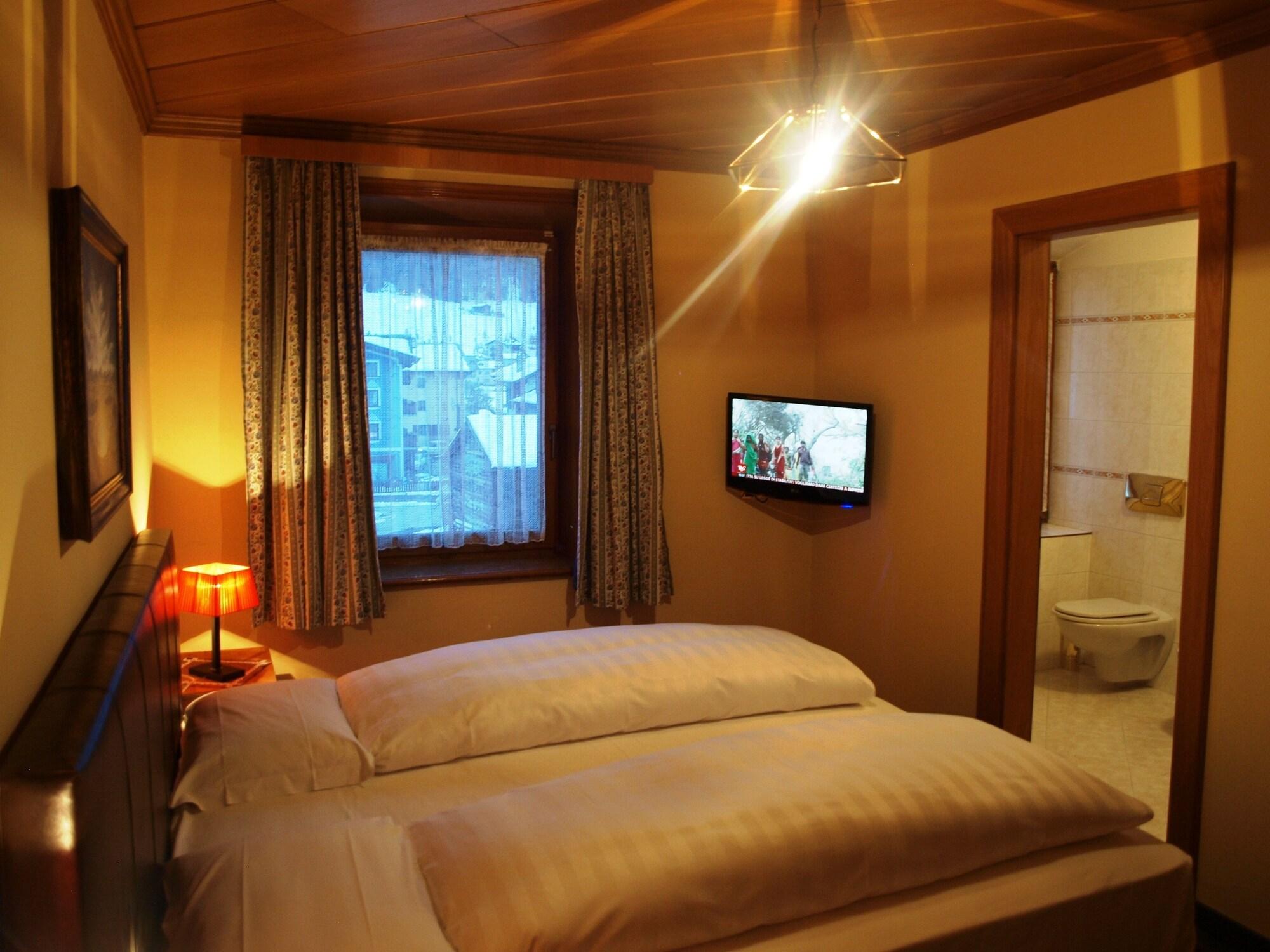 Hotel Alpina