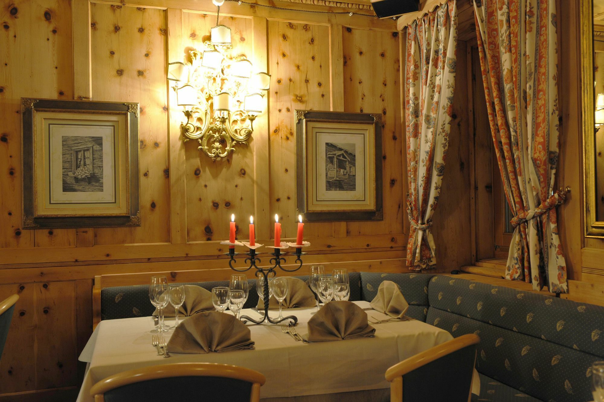Alpina Hotel 3*